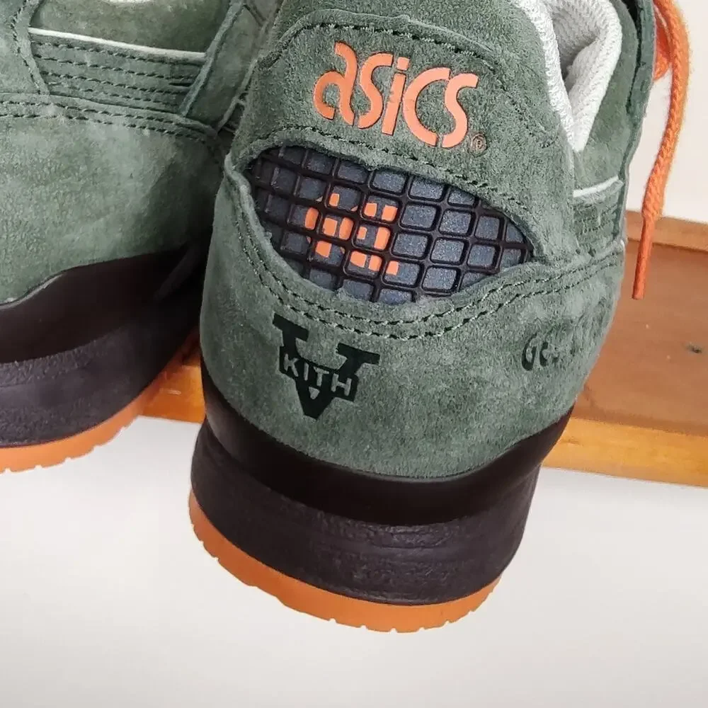 ASICS x Kith Gel-Lyte III Ronnie Fieg Sneaker in Militia Green Size 6